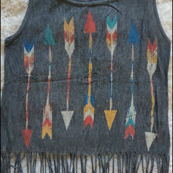 EUC Boho fringe tank top - Picture 2 of 3